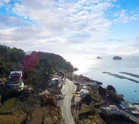 Tongyoung Blue House Spa Pension Tongyeong Luaran gambar