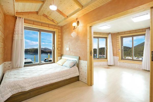 Tongyoung Blue House Spa Pension Tongyeong Luaran gambar